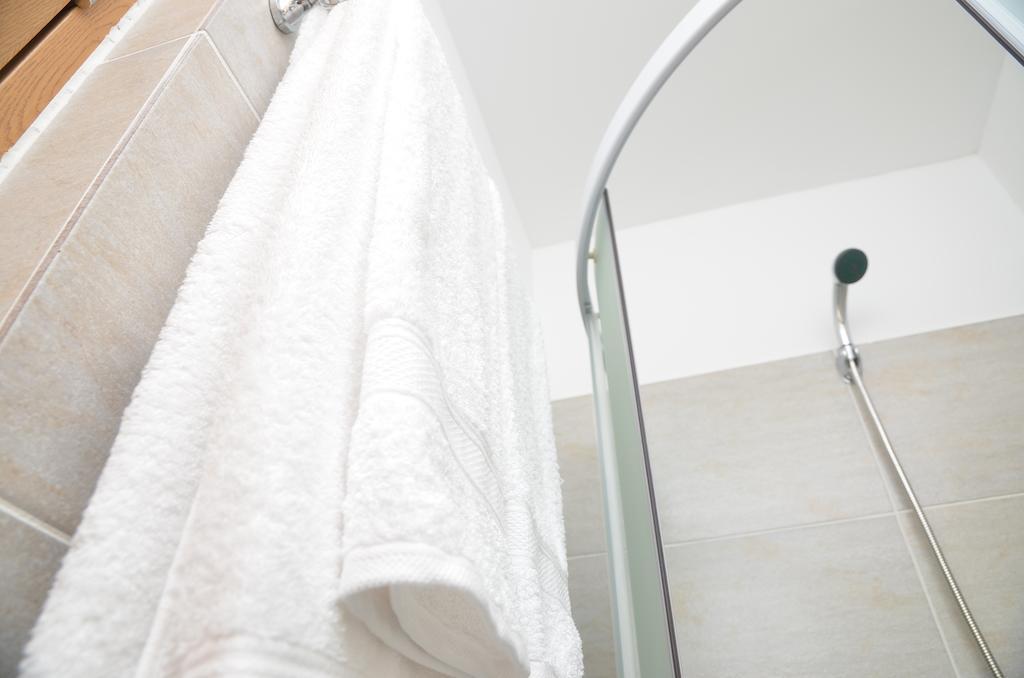 Pensiunea Poezii Alese Valea Drăganului Kamer foto
